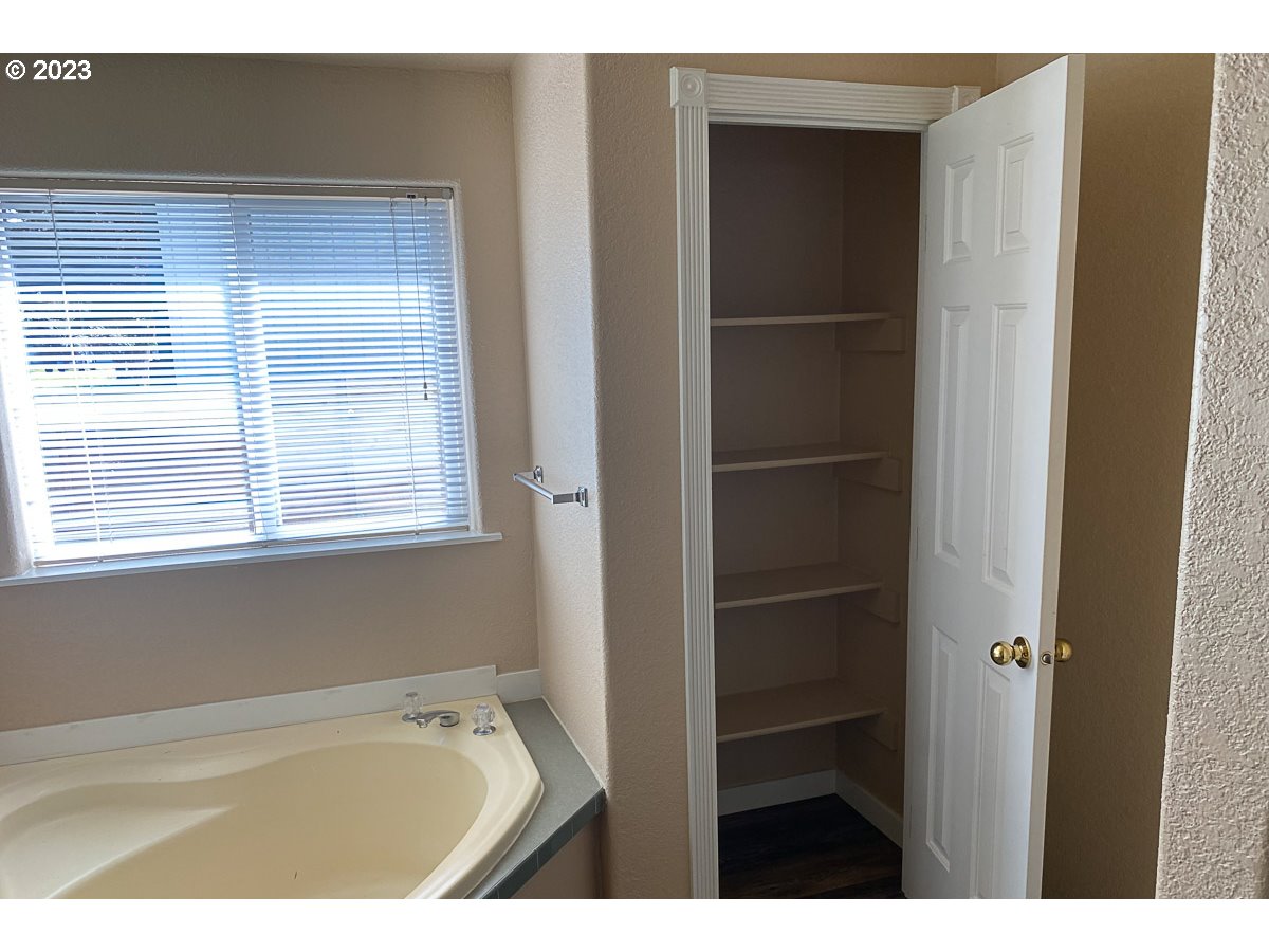 802 South Engleside Avenue Joseph, OR 97846 - Photo 12 of 15