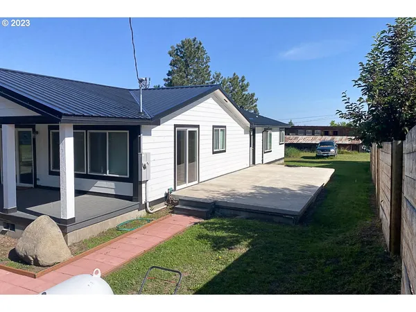 $299,000 | 802 South Engleside Avenue, Joseph, OR 97846