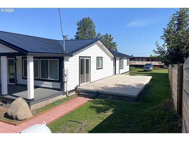 $299,000 | 802 South Engleside Avenue, Joseph, OR 97846