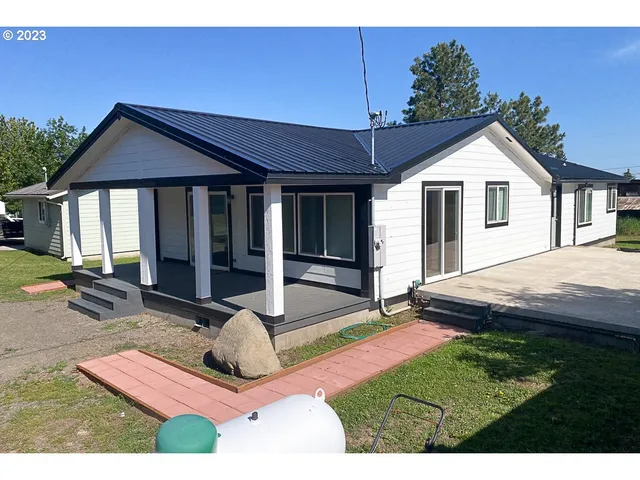 $299,000 | 802 South Engleside Avenue, Joseph, OR 97846