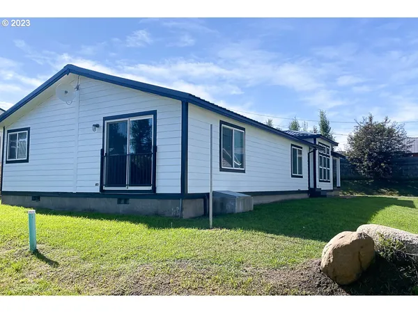 $299,000 | 802 South Engleside Avenue, Joseph, OR 97846