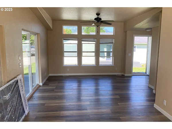 $299,000 | 802 South Engleside Avenue, Joseph, OR 97846