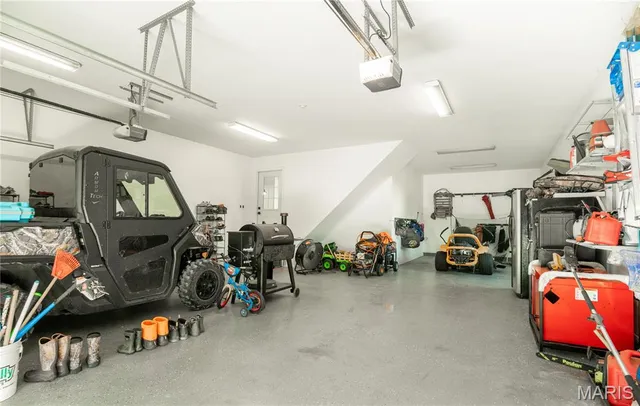 $495,000 | 11559 Finley Drive, Dexter, MO 63841