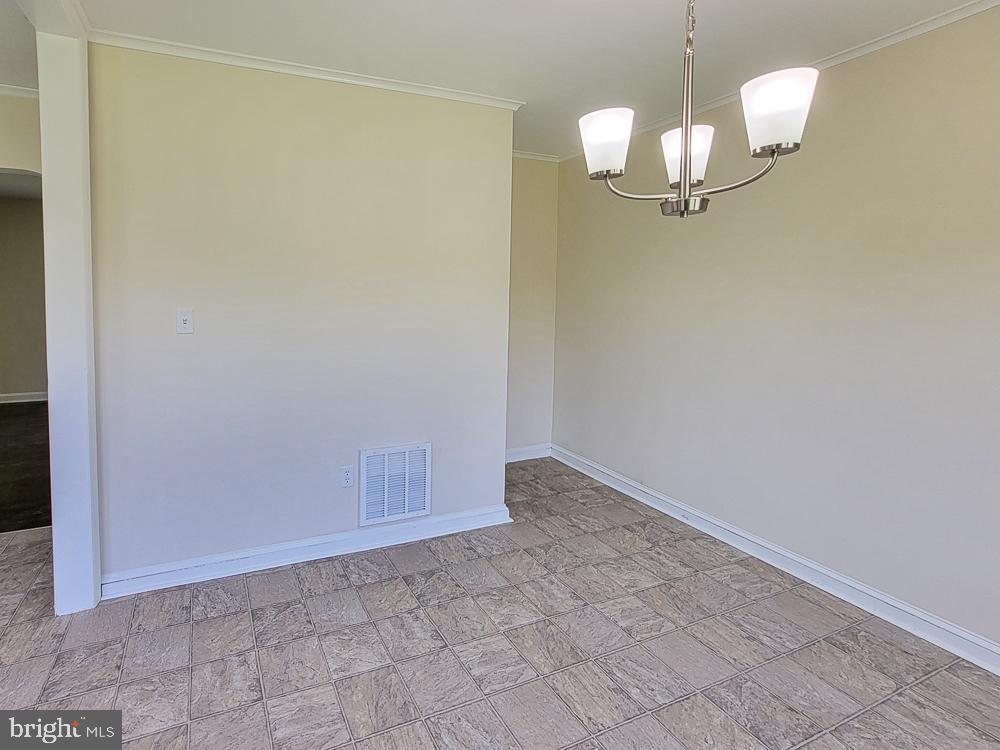 2855 Larkin Road Marcus Hook, PA 19061 - Photo 9 of 20 Gallery Image 9