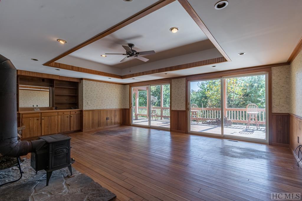 200 Rockledge Road Sapphire, NC 28774 - Photo 19 of 32 Gallery Image 19