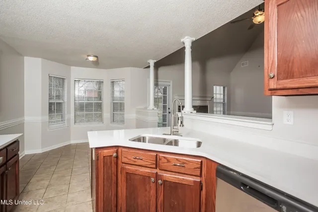 $2,225 | 2166 Greencliff Drive, Southaven, MS 38672