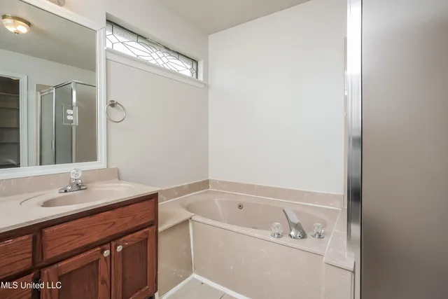 $2,225 | 2166 Greencliff Drive, Southaven, MS 38672