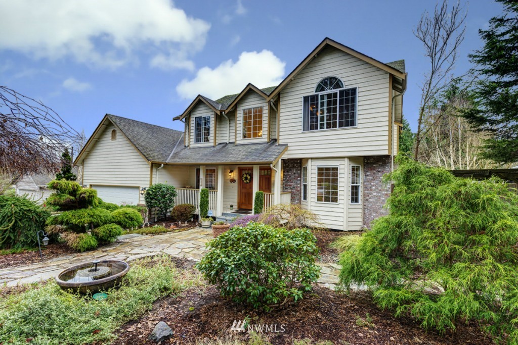 430 201st Street Southeast Bothell, WA 98012 - Photo 1 of 20