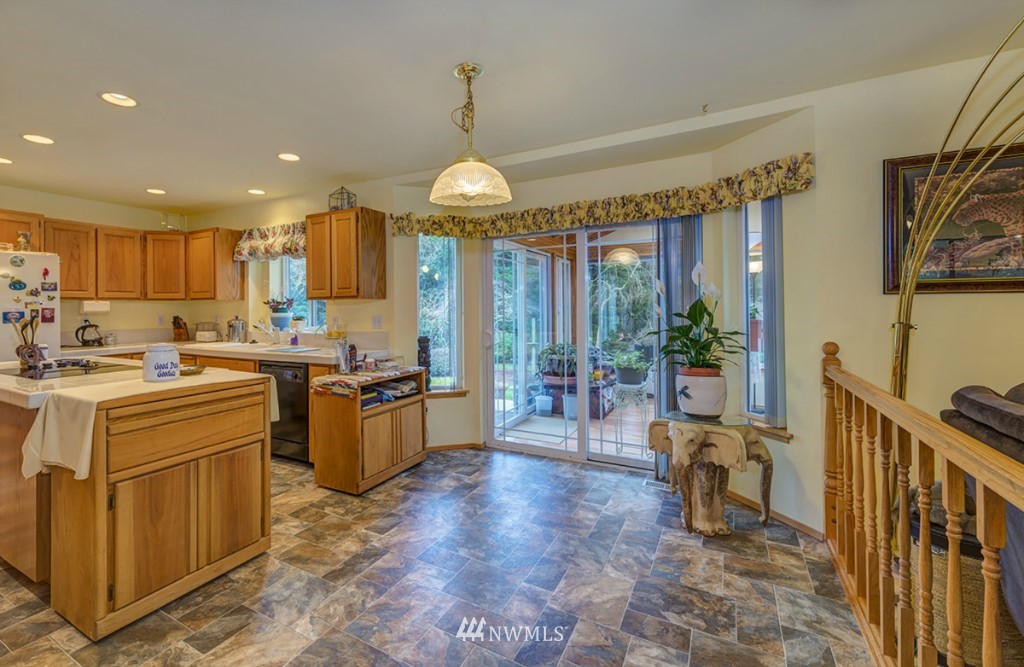 430 201st Street Southeast Bothell, WA 98012 - Photo 2 of 20
