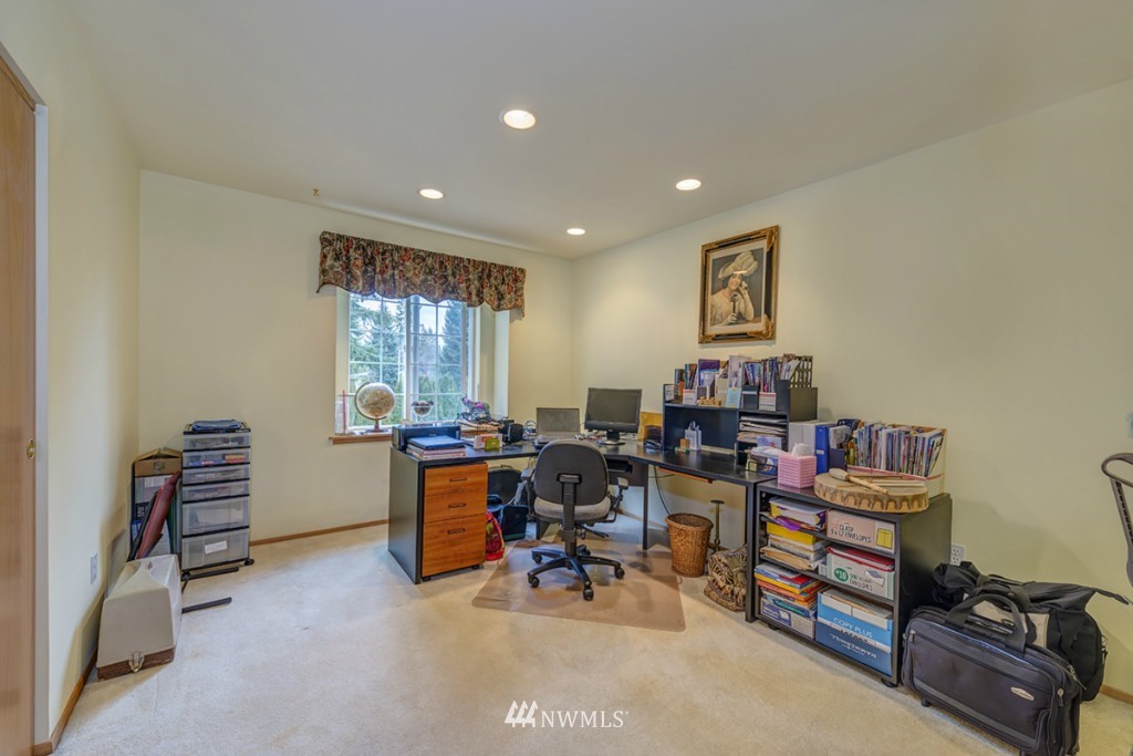 430 201st Street Southeast Bothell, WA 98012 - Photo 13 of 20