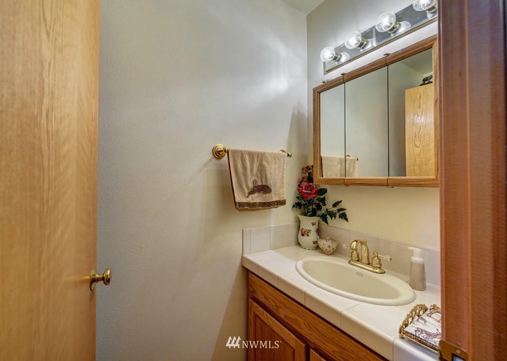 430 201st Street Southeast Bothell, WA 98012 - Photo 17 of 20