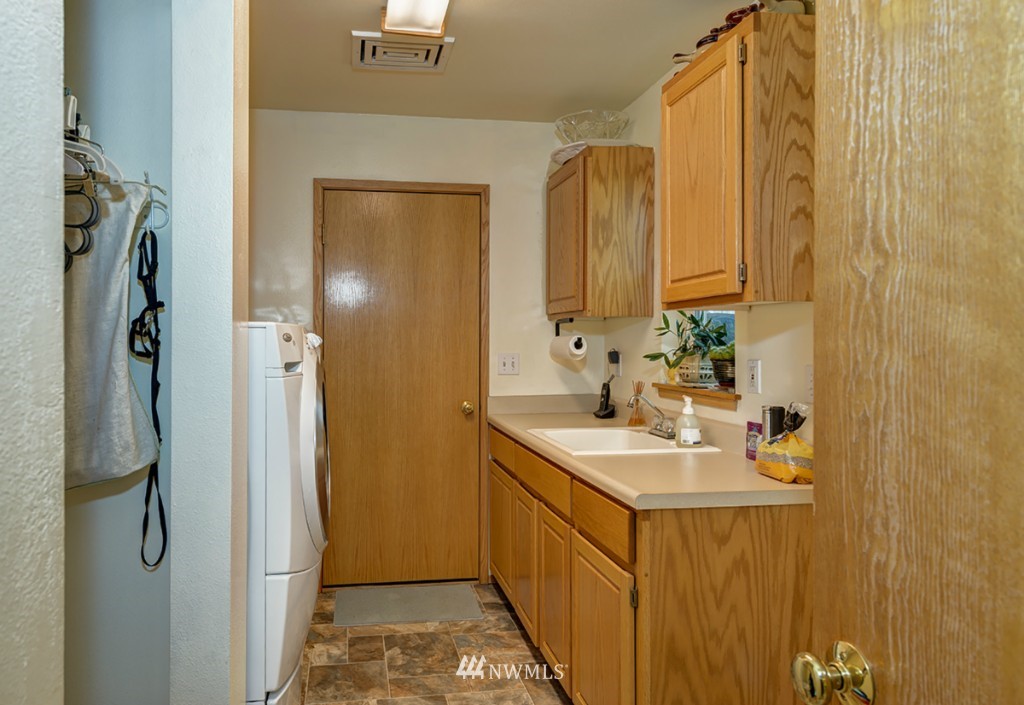 430 201st Street Southeast Bothell, WA 98012 - Photo 18 of 20