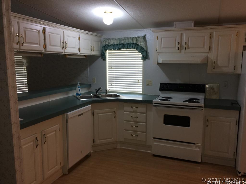177 East Ariel Road Oak Hill, FL 32759 - Photo 7 of 11 Gallery Image 7