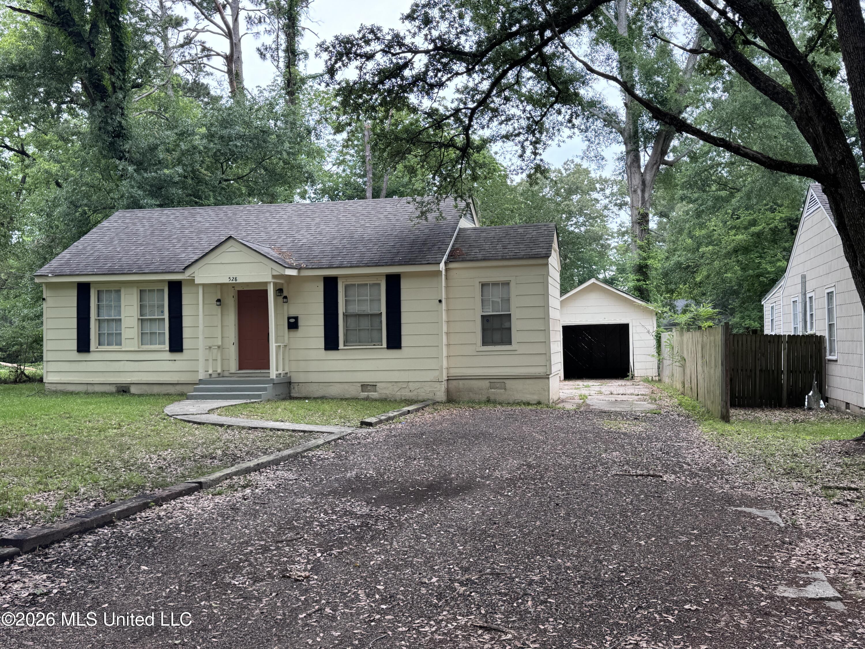 528 Woodbury Road Jackson, MS 39206 - Photo 1 of 9 IMG_0808