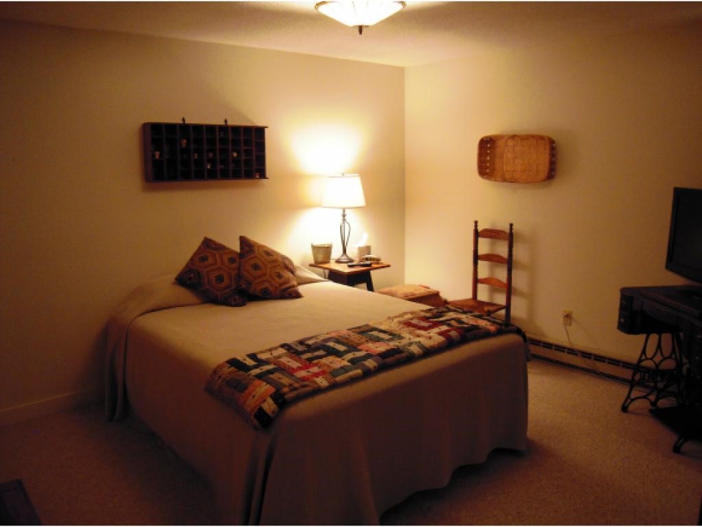 826 Hard Bwb4 Road, Unit 4 Quechee, VT 05059 - Photo 14 of 26 Gallery Image 14