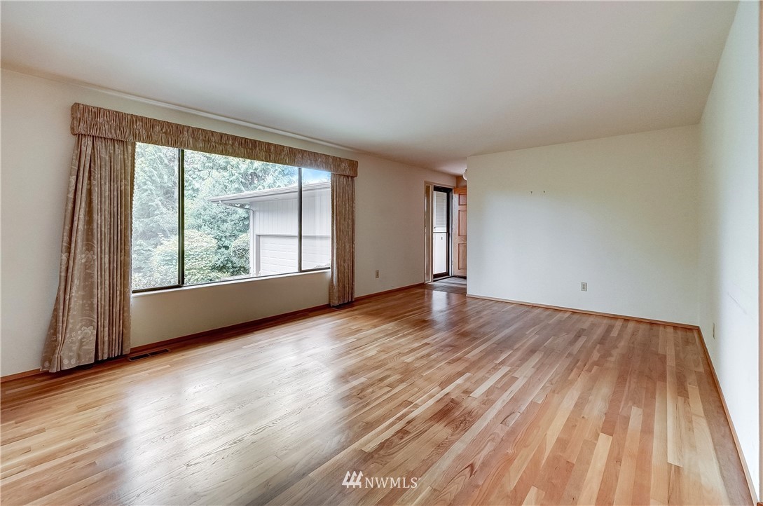 17822 145th Avenue Southeast Renton, WA 98058 - Photo 9 of 25 Gallery Image 9