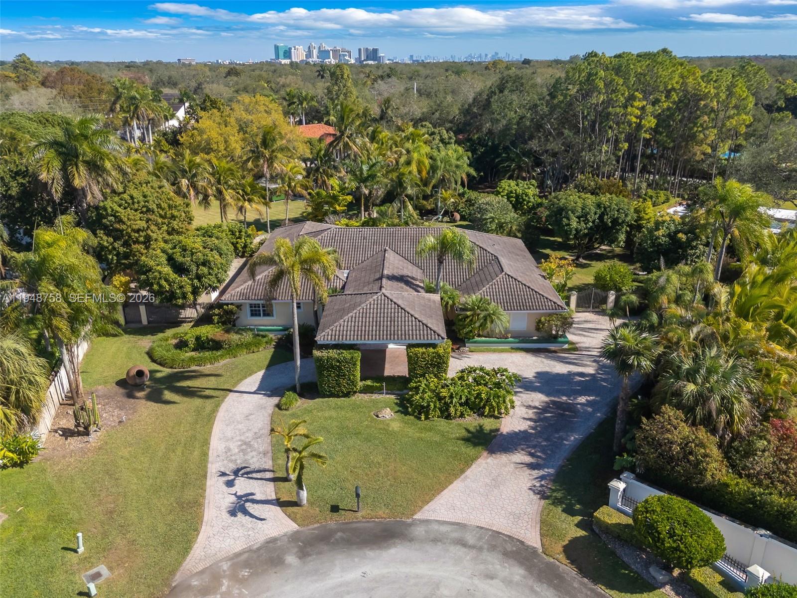 8535 Southwest 113th Terrace Miami, FL 33156 - Photo 28 of 33