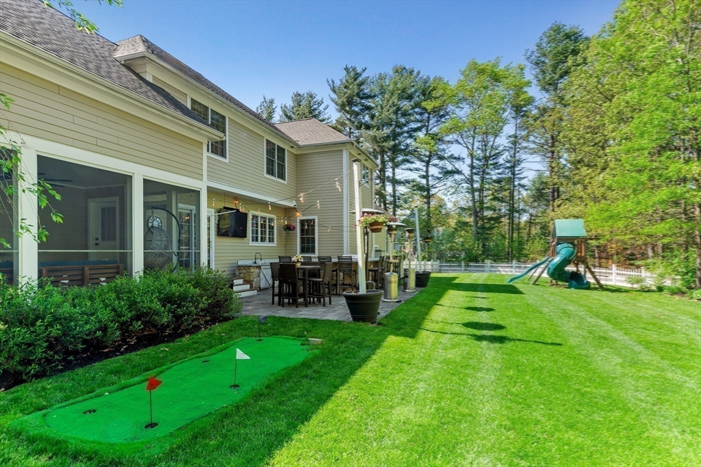 30 Castle Road Norfolk, MA 02056 - Photo 28 of 31