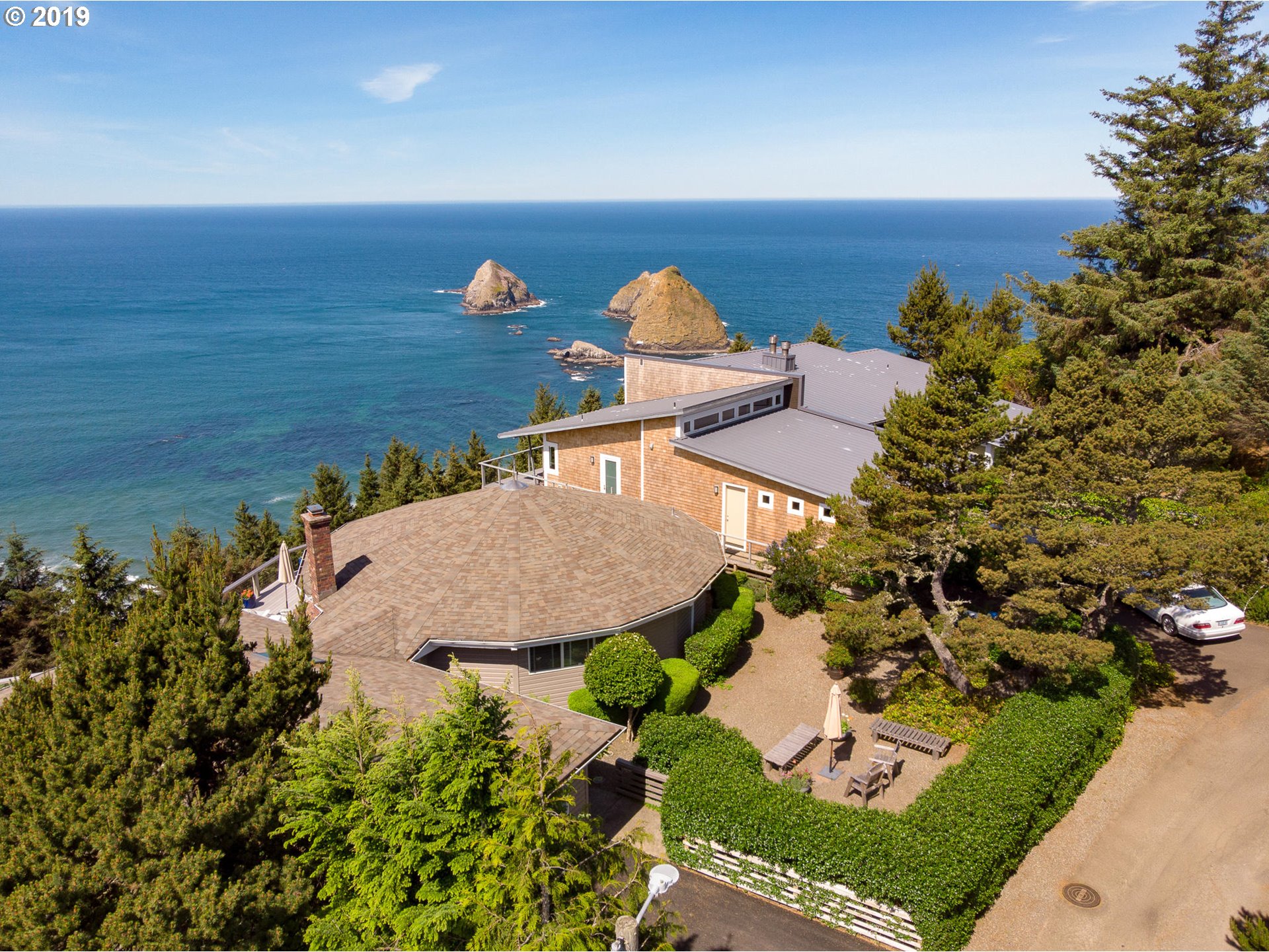 2040 Maxwell Mountain Road Oceanside, OR 97134 - Photo 2 of 32 Gallery Image 2