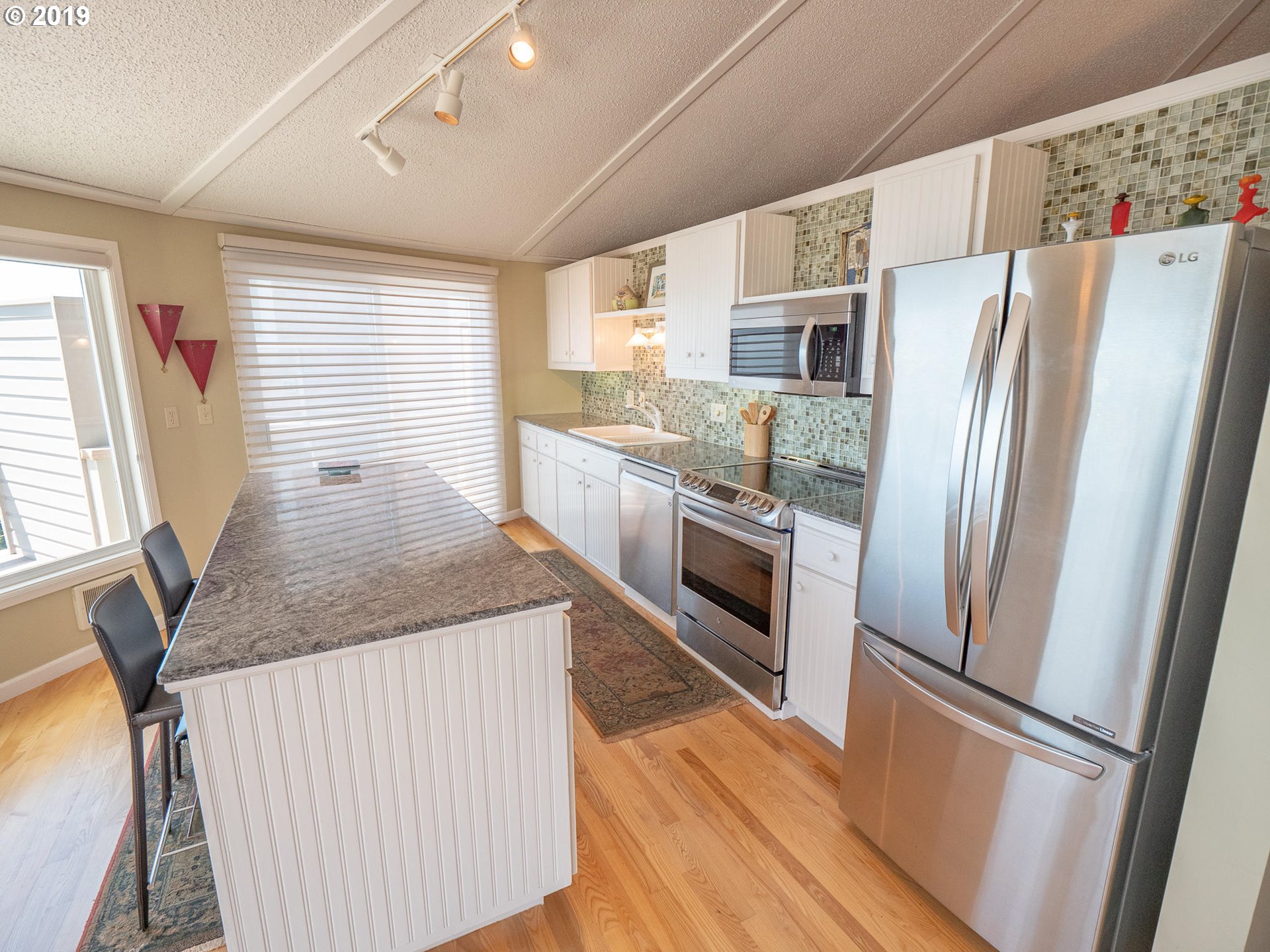 2040 Maxwell Mountain Road Oceanside, OR 97134 - Photo 11 of 32 Gallery Image 11