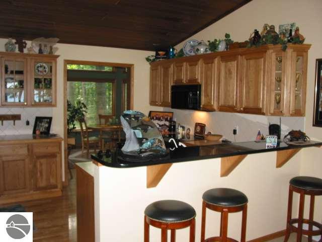 7231 Deepwater Point Road Williamsburg, MI 49690 - Photo 4 of 9 1681286-3.JPG