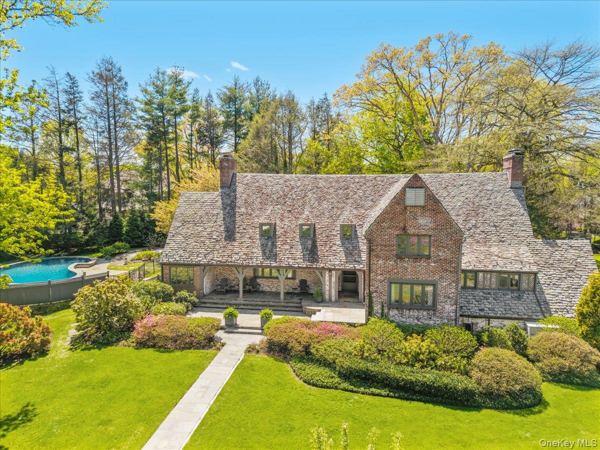 1 Dundee Road Larchmont, NY 10538 - Photo 2 of 47