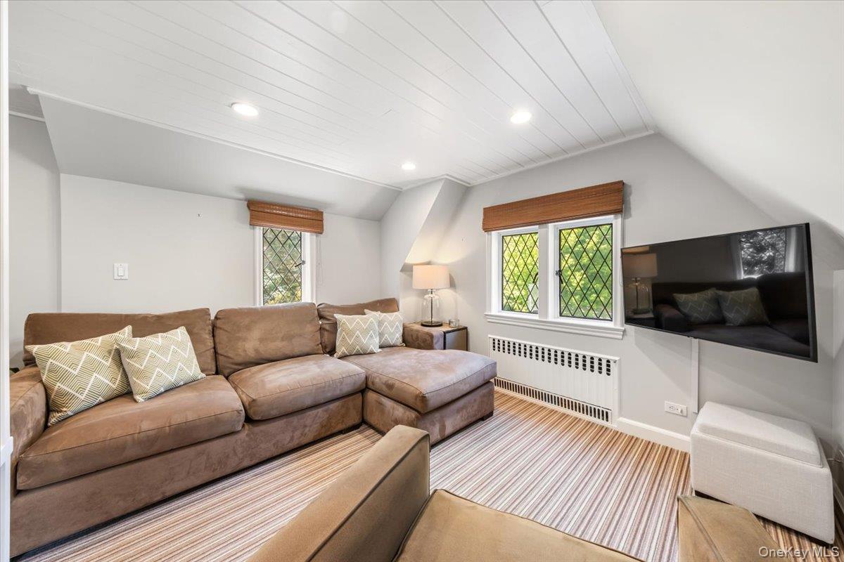 1 Dundee Road Larchmont, NY 10538 - Photo 24 of 47