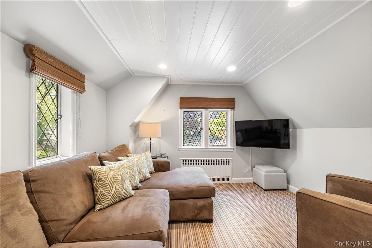 1 Dundee Road Larchmont, NY 10538 - Photo 25 of 47