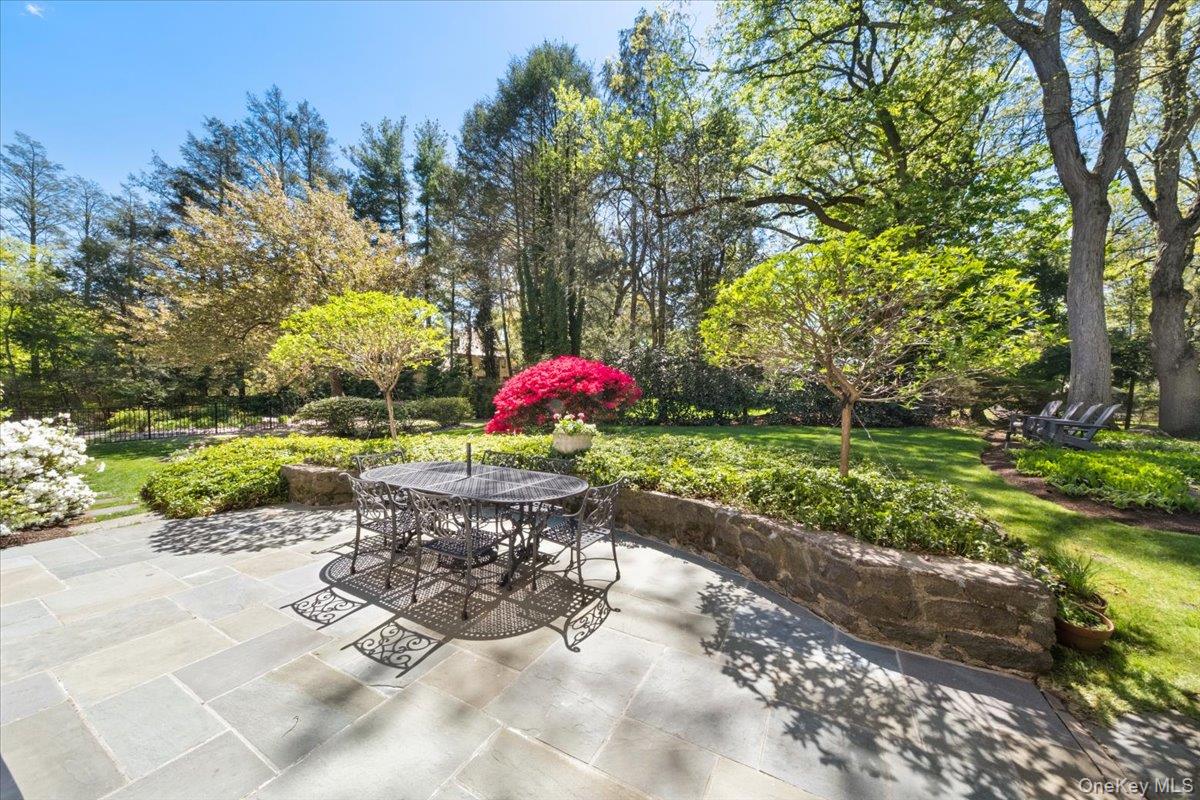 1 Dundee Road Larchmont, NY 10538 - Photo 42 of 47