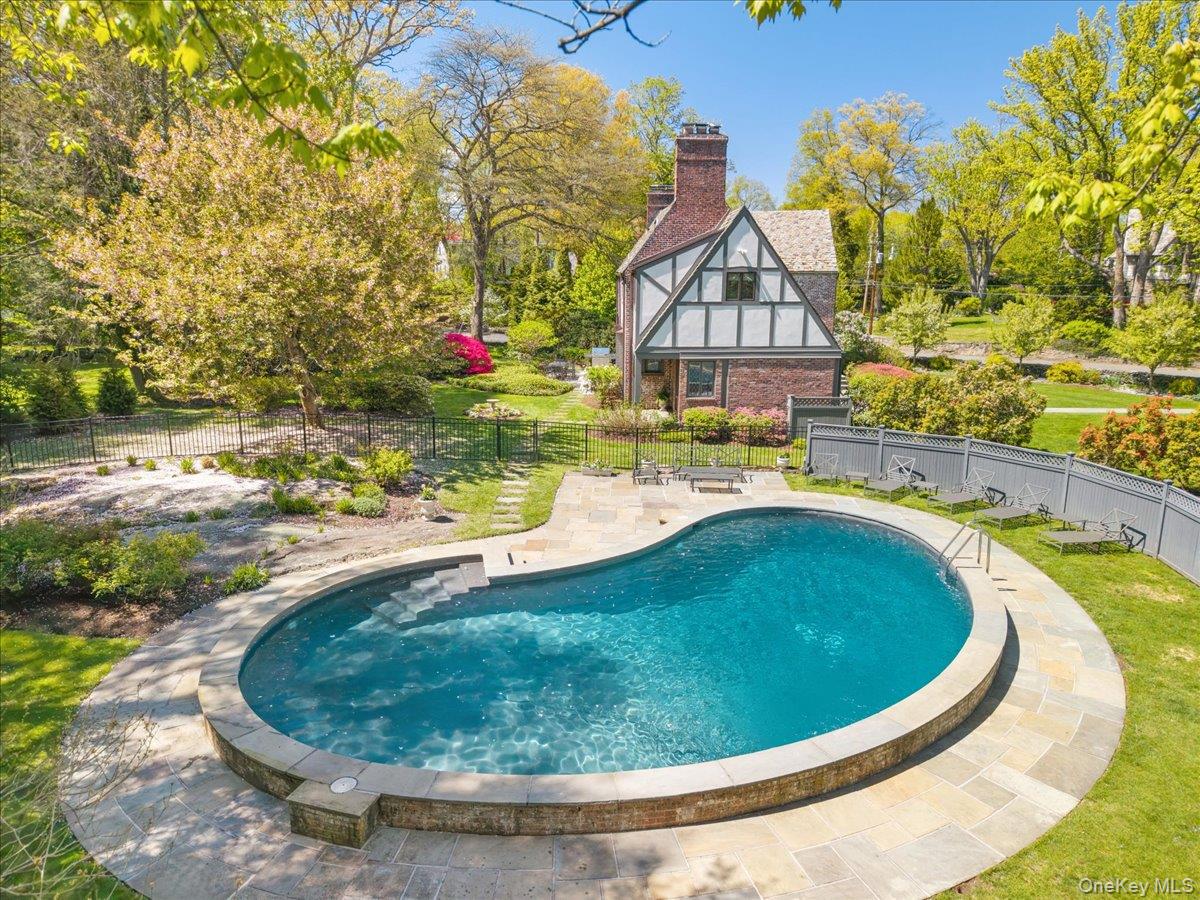 1 Dundee Road Larchmont, NY 10538 - Photo 44 of 47