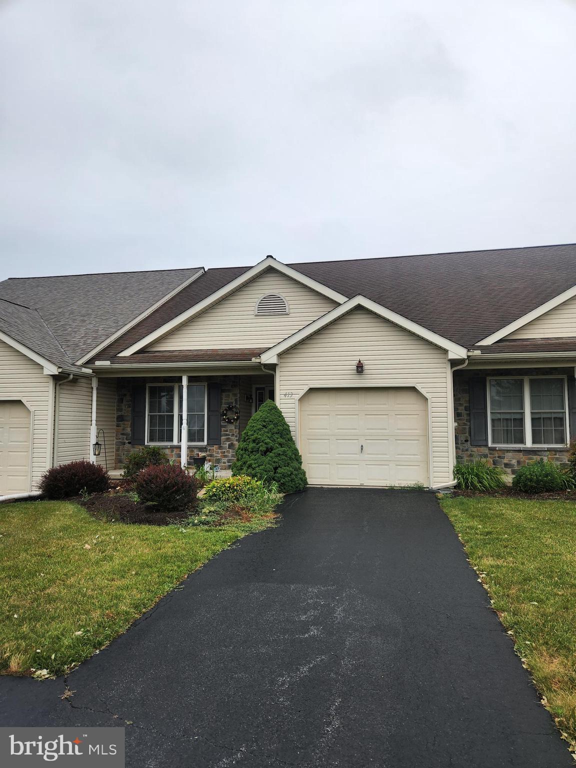 413 Thrush Drive Manheim, PA 17545 - Photo 4 of 26