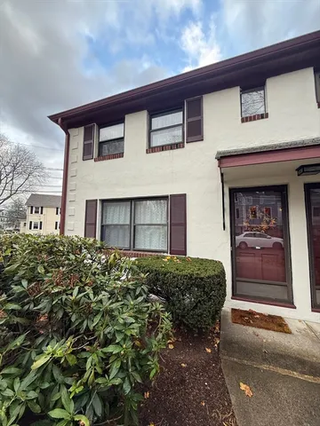 $2,750 | 2 Frazer Road, Unit 2, Arlington, MA 02476