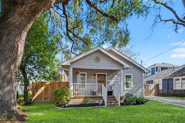 $639,995 | 2012 Sheldon Street, Houston, TX 77008