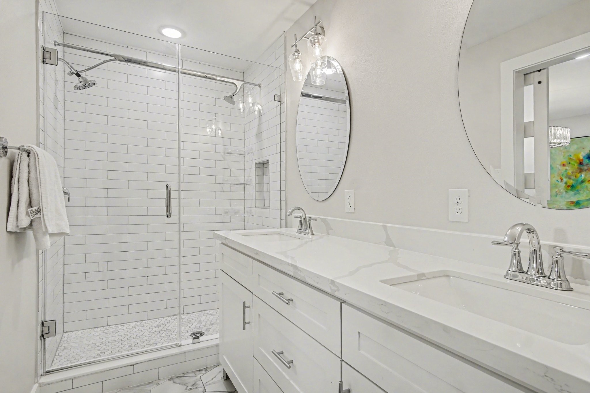 2012 Sheldon Street Houston, TX 77008 - Photo 11 of 28 Primary Bathroom