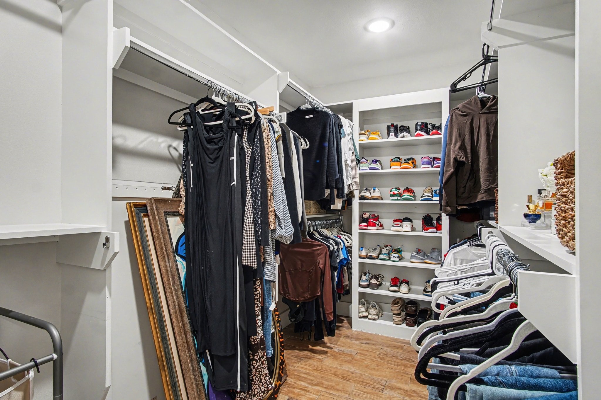 2012 Sheldon Street Houston, TX 77008 - Photo 12 of 28 Oversized Bungalow Closet
