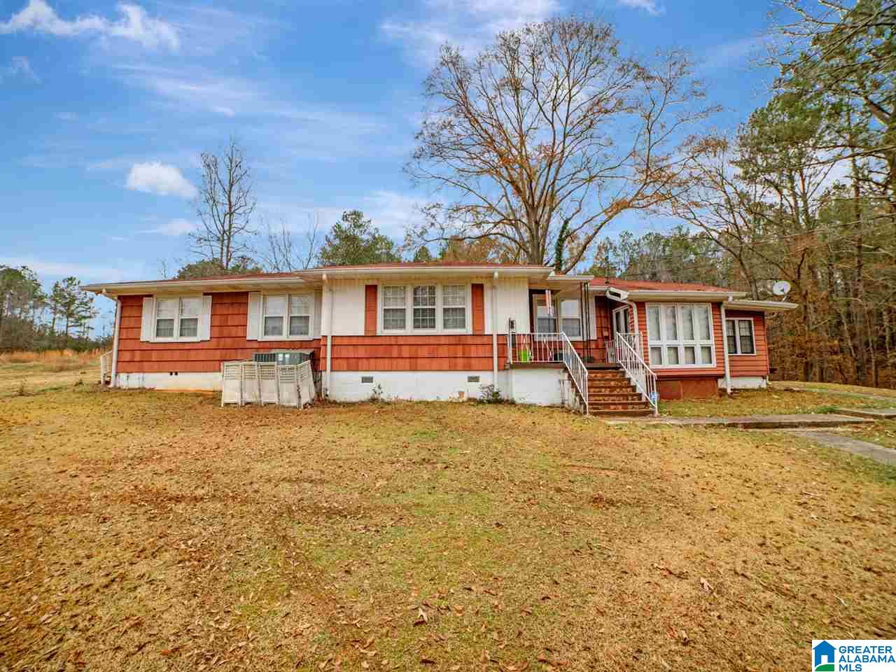 1917 Warrior Jasper Road Warrior, AL 35180 - Photo 1 of 25