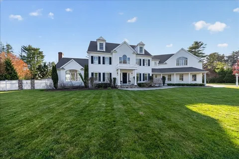 $3,499,000 | 1 Gardner Terrace, Hingham, MA 02043