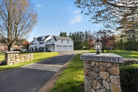 $3,499,000 | 1 Gardner Terrace, Hingham, MA 02043