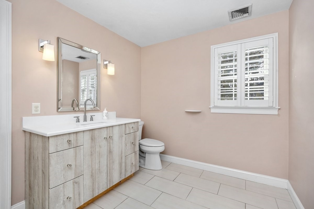 1 Gardner Terrace Hingham, MA 02043 - Photo 25 of 42