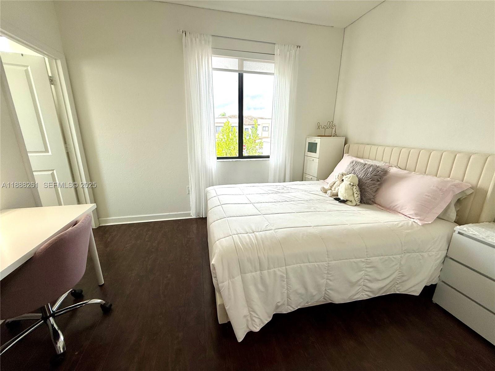 400 Northeast 208th Terrace, Unit 400 Miami, FL 33179 - Photo 31 of 53