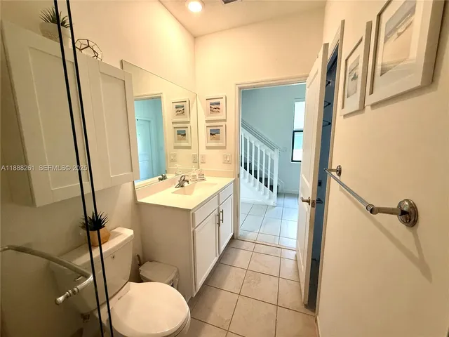 $455,900 | 400 Northeast 208th Terrace, Unit 400, Miami, FL 33179