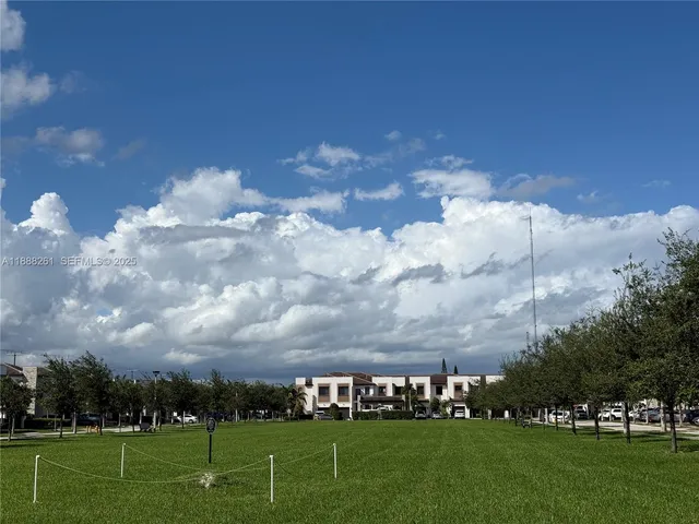 $455,900 | 400 Northeast 208th Terrace, Unit 400, Miami, FL 33179