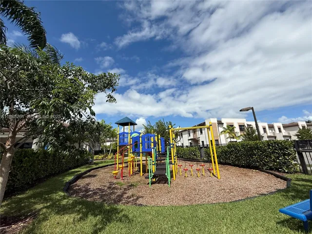 $455,900 | 400 Northeast 208th Terrace, Unit 400, Miami, FL 33179