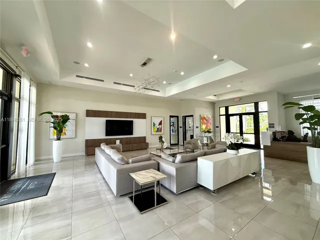 $455,900 | 400 Northeast 208th Terrace, Unit 400, Miami, FL 33179