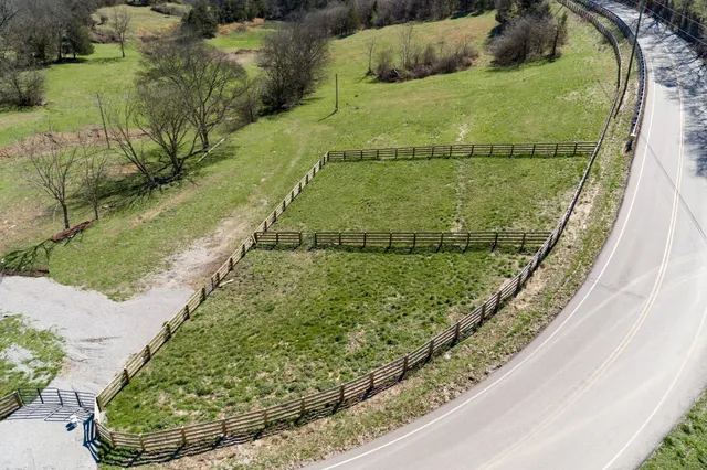 $1,599,000 | 6876 Giles Hill Road, College Grove, TN 37046