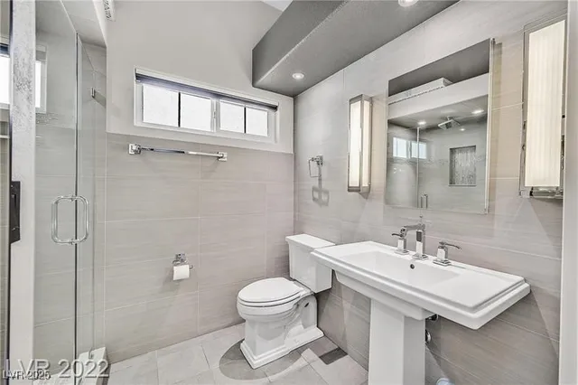 $2,295 | 5955 Sunlight Garden Way, Las Vegas, NV 89118