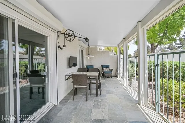 $2,295 | 5955 Sunlight Garden Way, Las Vegas, NV 89118