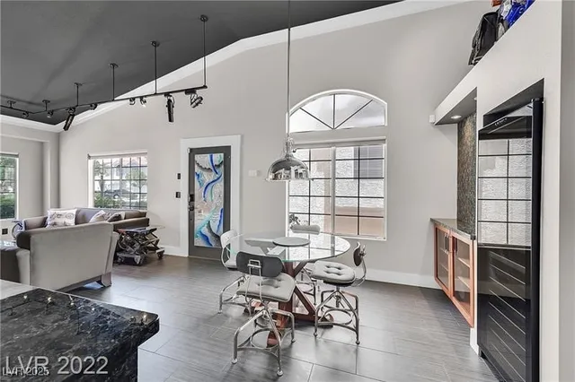 $2,295 | 5955 Sunlight Garden Way, Las Vegas, NV 89118