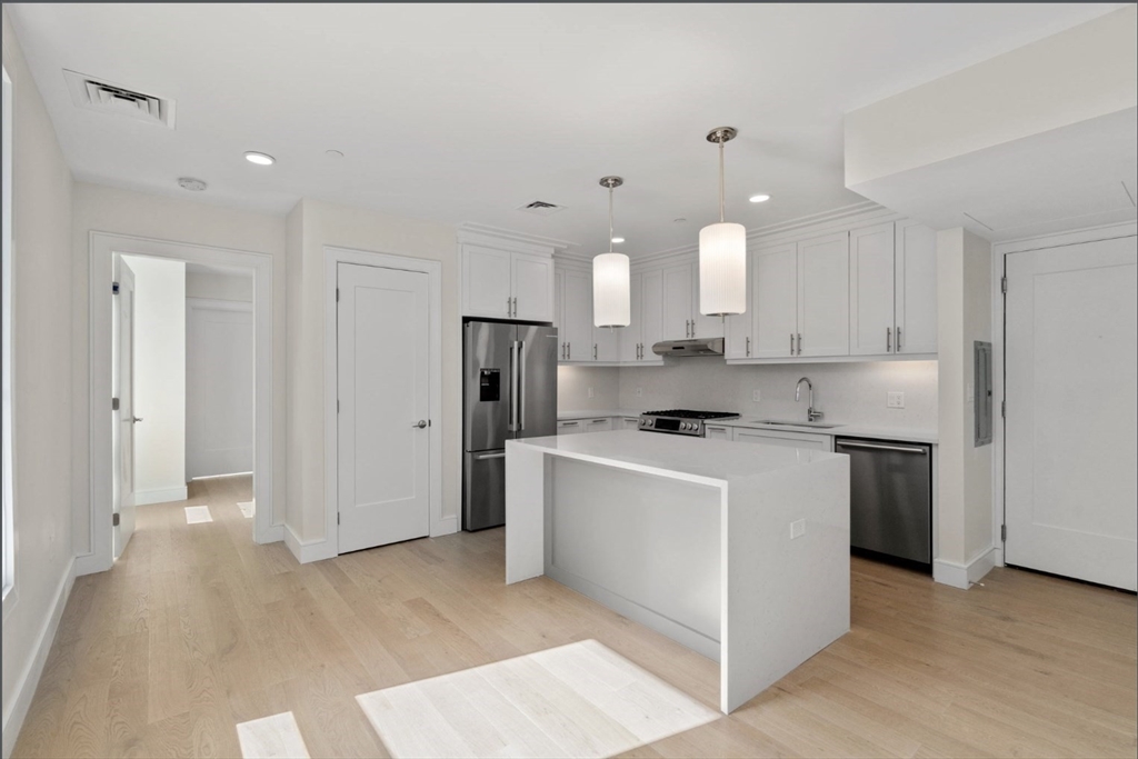 301 Border Street, Unit 303 Boston, MA 02128 - Photo 3 of 24