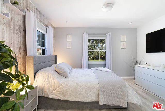 $1,539,000 | 7735 Isis Avenue, Los Angeles, CA 90045